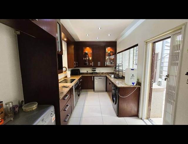 4 BEDROOM PROPERTY TO RENT IN RIVER CLUB